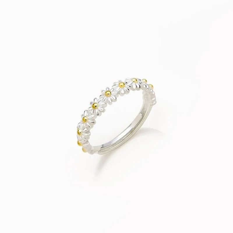 Daisy Rings Showcase