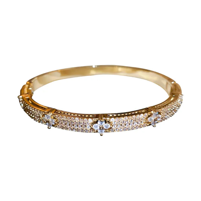 Elegant Zircon Flower Bracelet